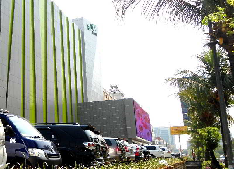 Whiz Prime Hotel Kelapa Gading Jakarta Extérieur photo